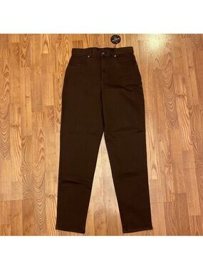 Gloria Vanderbilt Straight Leg Jeans in Dark Brown